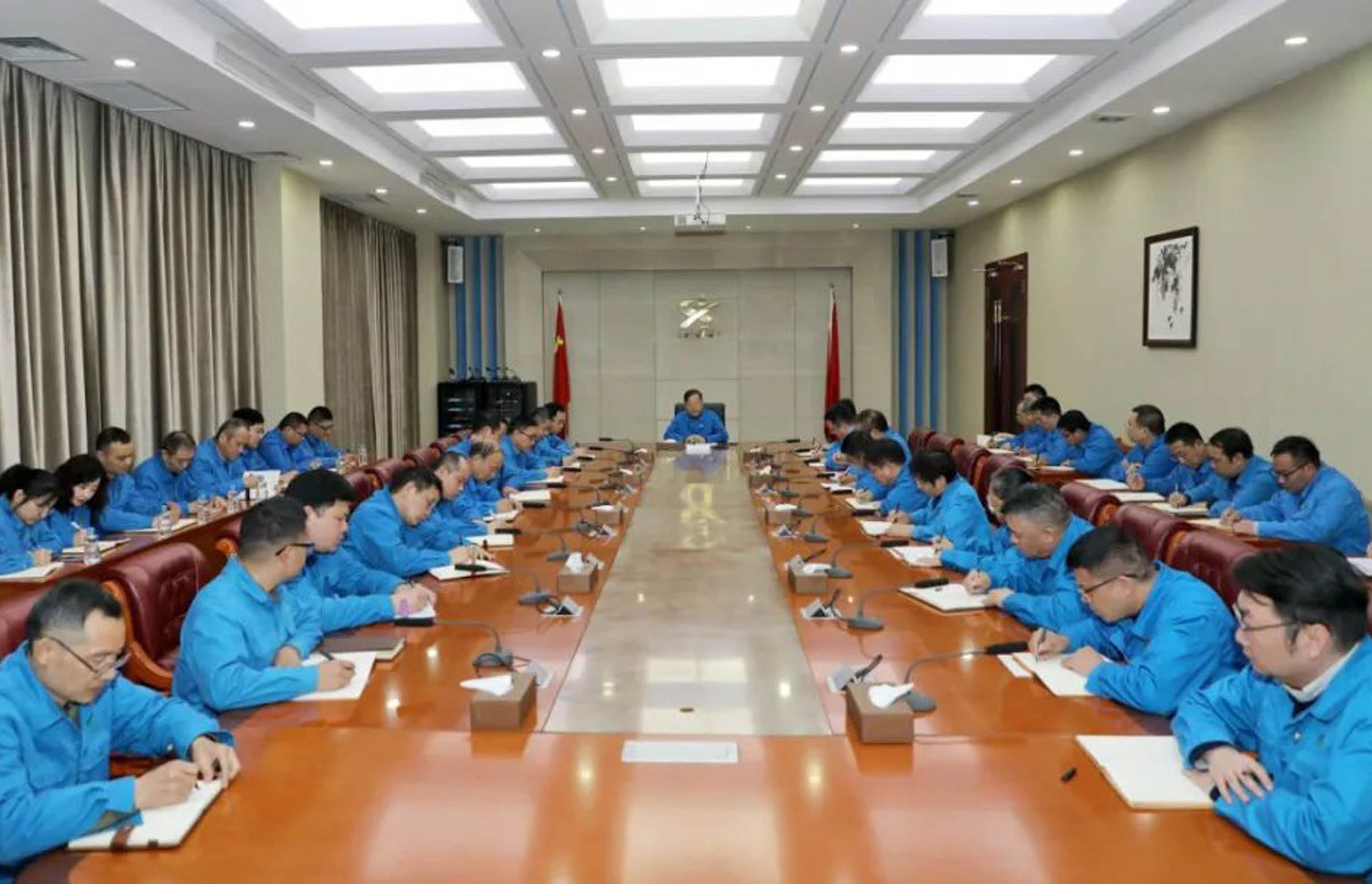 学习民营企业座谈会精神——半岛（中国）集团：发挥装备能力强、制造能力强、创新能力强的优势，坚守主业、做强实业。